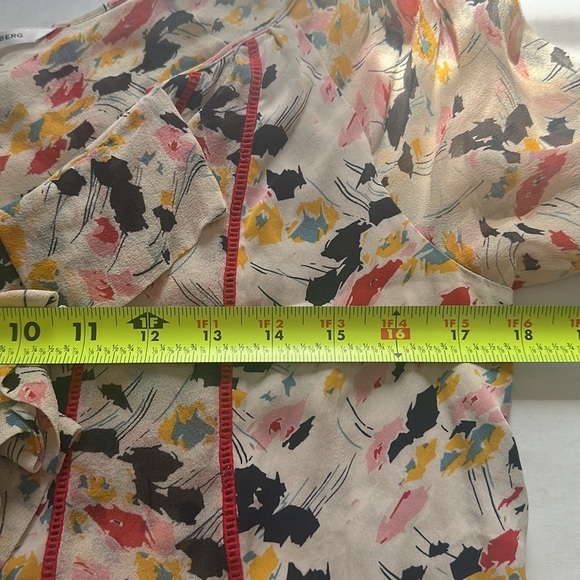 Diane Von Furstenburg Floral Print Silk Button Down 3/4 Sleeve Top Womens Size 6 - Picture 7 of 13